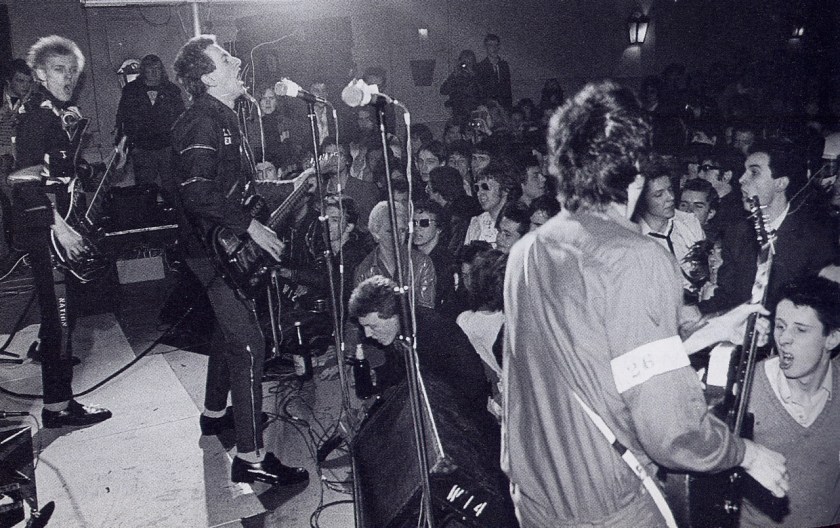 photo-the-clash-1977-shane-macgowan-in-the-crowd-at-the-bottom-right-corner